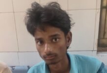 पेशाब करने गए युवक को सांप ने काटा:मिहींपुरवा के पाठकपुरवा में हुई घटना, सामुदायिक स्वास्थ्य केंद्र मोतीपुर में भर्ती पेशाब करने गए युवक को सांप ने काटा:मिहींपुरवा के पाठकपुरवा में हुई घटना, सामुदायिक स्वास्थ्य केंद्र मोतीपुर में भर्ती