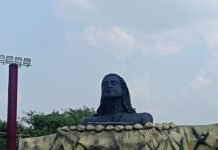 बस्ती में गुफा नहीं, शिवलिंग में दिखेंगी मां भगवती:सप्तमी को खुलेगी आंखों की पट्टी, आदियोगी के भी होंगे दर्शन बस्ती में गुफा नहीं, शिवलिंग में दिखेंगी मां भगवती:सप्तमी को खुलेगी आंखों की पट्टी, आदियोगी के भी होंगे दर्शन