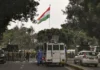 दिल्ली पुलिस की ‘किलाबंदी’ से जंतर-मंतर नहीं पहुंच सके प्रदर्शनकारी, 4 पूर्व मुख्यमंत्री समेत 4000 लोग हिरासत में दिल्ली पुलिस की 'किलाबंदी' से जंतर-मंतर नहीं पहुंच सके प्रदर्शनकारी, 4 पूर्व मुख्यमंत्री समेत 4000 लोग हिरासत में