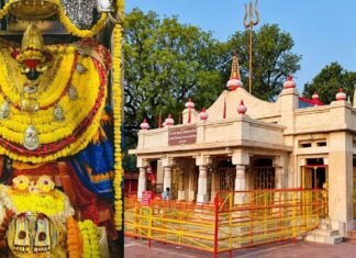 यूपी:नवरात्र में देवी मंदिरों में गूंजेंगे देवी गीत व दुर्गा सप्तशती का पाठ, प्रमुख मंदिरों में होंगे आयोजन – Up: Devotional Songs And Recitations Of The Durga Saptashati Will Resound In Goddess Temples During Navaratri. यूपी:नवरात्र में देवी मंदिरों में गूंजेंगे देवी गीत व दुर्गा सप्तशती का पाठ, प्रमुख मंदिरों में होंगे आयोजन - Up: Devotional Songs And Recitations Of The Durga Saptashati Will Resound In Goddess Temples During Navaratri.