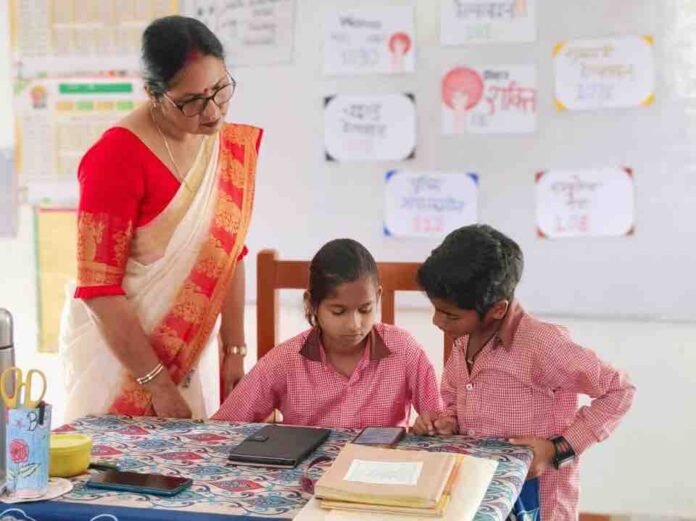 e0c3cb3e-de9a-4691-a720-f6b5d7a0f74b_1791888771708.jpg Class 3 Student Muskan Becomes Principal in Charahiya