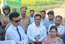 महिला स्वयं सहायता समूह के प्लांट का निरीक्षण:बलसिंहपुर में अपर सचिव ने इसे 'रेगिस्तान में नखलिस्तान' बताया, सिंचाई लागत 200 से घटकर 60 रुपये हुई महिला स्वयं सहायता समूह के प्लांट का निरीक्षण:बलसिंहपुर में अपर सचिव ने इसे 'रेगिस्तान में नखलिस्तान' बताया, सिंचाई लागत 200 से घटकर 60 रुपये हुई