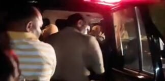 कप्तानगंज सड़क हादसे में युवक घायल:भाजपा की पूर्व प्रदेश मंत्री ने घायल को पहुंचाया अस्पताल कप्तानगंज सड़क हादसे में युवक घायल:भाजपा की पूर्व प्रदेश मंत्री ने घायल को पहुंचाया अस्पताल