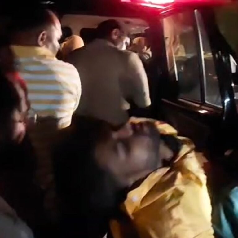 कप्तानगंज सड़क हादसे में युवक घायल:भाजपा की पूर्व प्रदेश मंत्री ने घायल को पहुंचाया अस्पताल