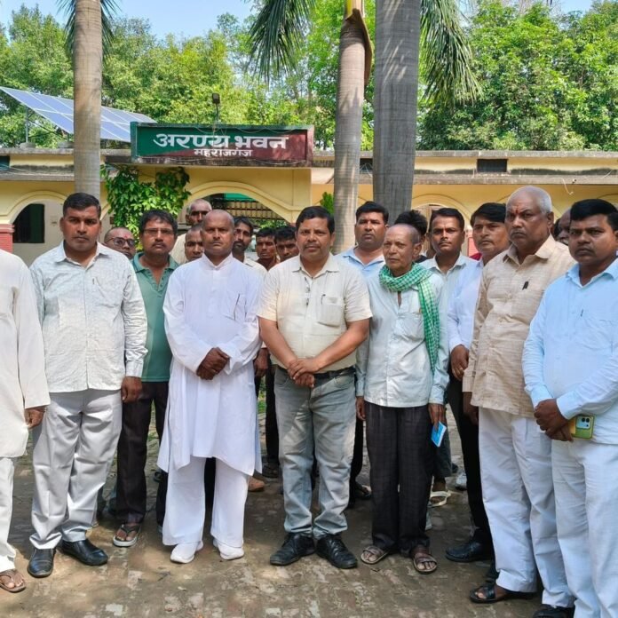 फुर्सतपुर में 5 दिन आंदोलन के बाद प्रशासन का भरोसा:डीएफओ से मिले ग्रामीण, जल्द शुरू होगा मिट्टी भराई और इंटरलॉकिंग का काम