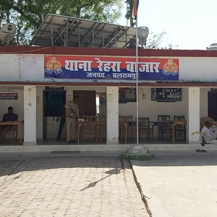 पहले पासपोर्ट की जानकारी छिपाकर बनवाया दूसरा पासपोर्ट:2018 और 2023 में जारी हुए दोनों, जांच के बाद रेहरा बाजार थाने में रिपोर्ट दर्ज