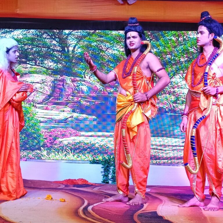 सिसवा में रामभक्ति की अविरल धारा, भावविभोर हुए श्रद्धालु:शबरी के प्रेम से लंका दहन तक, बाल कलाकारों ने रामभक्ति के रंग में रंगा रामलीला मंच