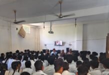 छात्रों को साइबर सुरक्षा और करियर गाइडेंस के प्रति जागरूक:महराजगंज में मिशन शक्ति फेज-6.0 के तहत बरगदवा के इंटर कॉलेज में हुआ कार्यक्रम, रक्षित टंडन ने ऑनलाइन जानकारी दी। छात्रों को साइबर सुरक्षा और करियर गाइडेंस के प्रति जागरूक:महराजगंज में मिशन शक्ति फेज-6.0 के तहत बरगदवा के इंटर कॉलेज में हुआ कार्यक्रम, रक्षित टंडन ने ऑनलाइन जानकारी दी।