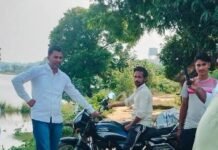 गौर ब्लाक में बाढ़ प्रभावित इलाकों का जायजा:किसानों की फसलें बर्बाद, शंकर यादव ने सुनी समस्या; प्रशासन से मांगी मदद