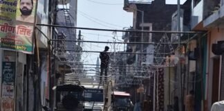 तुलसीपुर के साईं मंदिर में मां दुर्गा की प्रतिमा स्थापित:पुरानी बाजार में सजा पंडाल, नवरात्रि पर भक्तों में उत्साह तुलसीपुर के साईं मंदिर में मां दुर्गा की प्रतिमा स्थापित:पुरानी बाजार में सजा पंडाल, नवरात्रि पर भक्तों में उत्साह