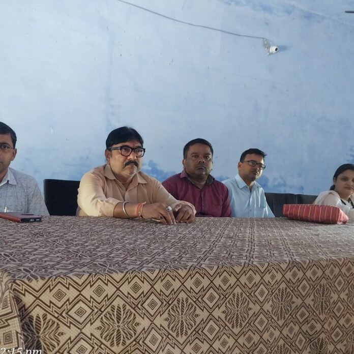 गायत्री कॉलेज में स्वदेशी अपनाने पर जोर:छोटे उद्योगों को मिलेगा बढ़ावा, देश की आर्थिक स्थिति सुधरेगी