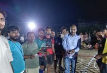भरवलियां में तीन दिवसीय कबड्डी प्रतियोगिता शुरू:पहले मुकाबले में लक्ष्मीपुर विजयी, विजेता टीमों को मिलेंगे पुरस्कार
