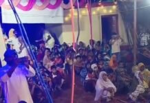 हाजी दद्दन खान दुर्गा पूजा पंडालों में पहुंचे:श्रावस्ती में मां स्कंदमाता के दर्शन कर दिया आपसी भाईचारे का संदेश हाजी दद्दन खान दुर्गा पूजा पंडालों में पहुंचे:श्रावस्ती में मां स्कंदमाता के दर्शन कर दिया आपसी भाईचारे का संदेश