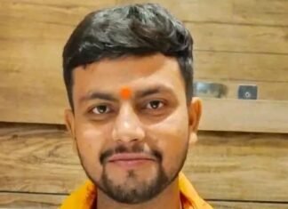 अनुराग पांडेय और रवि कुमार का यूपी पुलिस में चयन:बटौली और रेडवल के युवाओं ने हासिल की सफलता, परिवार और गांव में जश्न अनुराग पांडेय और रवि कुमार का यूपी पुलिस में चयन:बटौली और रेडवल के युवाओं ने हासिल की सफलता, परिवार और गांव में जश्न