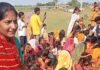 गुलरिया जगतापुर में महिलाओं ने निकाली कलश यात्रा:भक्ति गीतों की धुन पर सिर पर कलश रखकर पहुंचीं घाट गुलरिया जगतापुर में महिलाओं ने निकाली कलश यात्रा:भक्ति गीतों की धुन पर सिर पर कलश रखकर पहुंचीं घाट