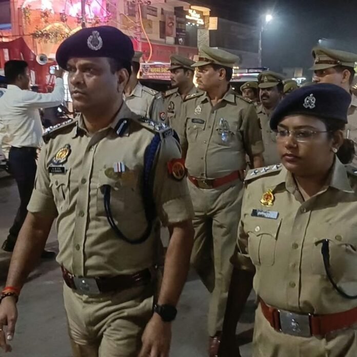 डीआईजी एस. जनप्पा लेहड़ा देवी मंदिर पहुंचे:महराजगंज में शारदीय नवरात्रि में किए दर्शन, सुरक्षा व्यवस्था का लिया जायजा