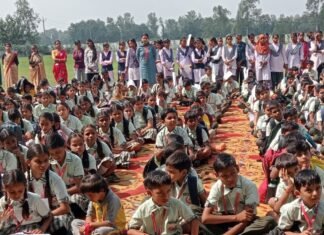 बस्ती 560 लोगों का स्वास्थ्य परीक्षण:रामराज चौधरी की 21वीं पुण्यतिथि पर मेगा हेल्थ कैंप बस्ती 560 लोगों का स्वास्थ्य परीक्षण:रामराज चौधरी की 21वीं पुण्यतिथि पर मेगा हेल्थ कैंप