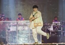 कभी 25 रुपये था मेहनताना, आज गरबा की पहचान हैं फाल्गुनी पाठक; जानिए उनकी कहानी