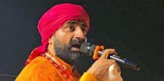 गालापुर महाकाली मंदिर में दीपोत्सव और देवी जागरण:रातभर गूंजे देवी के जयकारे, भजनों पर झूमे श्रद्धालु, पूर्व विधायक और DM-SP भी हुए शामिल गालापुर महाकाली मंदिर में दीपोत्सव और देवी जागरण:रातभर गूंजे देवी के जयकारे, भजनों पर झूमे श्रद्धालु, पूर्व विधायक और DM-SP भी हुए शामिल