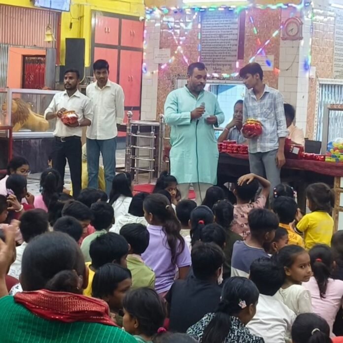 नानपारा में सनातन संस्कृति प्रश्नोत्तरी प्रतियोगिता का आयोजन:बच्चों में जागरूक करने पर जोर