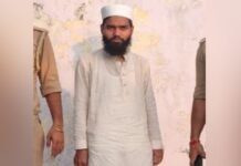 बिजनौर:मस्जिद में लाउडस्पीकर से दी अजान, पुलिस ने आवाज तेज बताई, मोअज्जन को भेजा जेल; ये बोले शहर काजी – Bijnor: Azaan Broadcast Via Loudspeaker At Mosque; Police Arrested The Muezzin And Sent Him To Jail Bijnor: Azaan broadcast via loudspeaker at mosque; police arrested the muezzin and sent him to jail