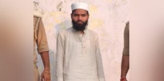 बिजनौर:मस्जिद में लाउडस्पीकर से दी अजान, पुलिस ने आवाज तेज बताई, मोअज्जन को भेजा जेल; ये बोले शहर काजी – Bijnor: Azaan Broadcast Via Loudspeaker At Mosque; Police Arrested The Muezzin And Sent Him To Jail Bijnor: Azaan broadcast via loudspeaker at mosque; police arrested the muezzin and sent him to jail