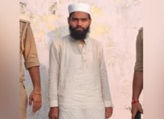 बिजनौर:मस्जिद में लाउडस्पीकर से दी अजान, पुलिस ने आवाज तेज बताई, मोअज्जन को भेजा जेल; ये बोले शहर काजी – Bijnor: Azaan Broadcast Via Loudspeaker At Mosque; Police Arrested The Muezzin And Sent Him To Jail Bijnor: Azaan broadcast via loudspeaker at mosque; police arrested the muezzin and sent him to jail