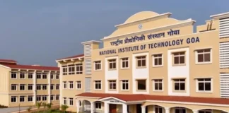 IIT गोवा भर्ती परीक्षा में ब्लूटूथ से नकल, दो आरोपी गिरफ्तार IIT गोवा भर्ती परीक्षा में ब्लूटूथ से नकल, दो आरोपी गिरफ्तार