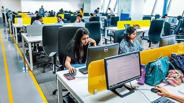 TCS ने ग्रीन कार्ड रोक पर क्या कहा? अमेरिका में कर्मचारियों और कारोबार पर असर को लेकर बड़ा अपडेट