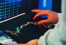शेयर बाजार का ताजा अपडेट: सेंसेक्स और निफ्टी की चाल पर टिकी निवेशकों की नजर