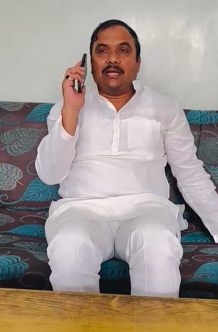 श्रावस्ती में हम एक हज़ार पोल अपने पैसे से ख़रीदकर देने को तैयार हैं 24 घंटे के अंदर श्रावस्ती के सभी गांवों मे विद्युत व्यवस्था बहाल हो,वरना जनता के साथ सड़कों पर उतरेंगे* : *मसूद आलम खान