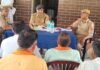 क्षेत्राधिकारी ललिया द्वारा थाना हरैया परिसर में आगामी त्योहार मां दुर्गा पूजा (नवरात्रि) व दशहरा के संबंध में पीस कमेटी की बैठक आयोजित की गई*