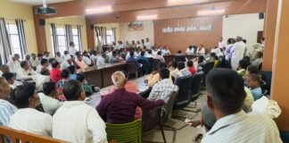 एसआईआर के तहत मतदाता फॉर्म-6 भरवाने को लेकर तहसील भिंगा एवं इकौना में बीएलओ एवं सुपरवाइजरों को दिया गया प्रशिक्षण