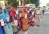 मिशन शक्ति फेज-5 (द्वितीय चरण) के अंतर्गत श्रावस्ती पुलिस का व्यापक जनजागरूकता अभियान, शारदीय नवरात्रि के प्रथम दिन महिला सुरक्षा, साइबर अपराध एवं यातायात नियमों के प्रति किया जागरूक*