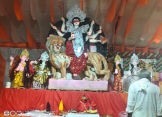 जनपद श्रावस्ती_थाना भिन्गा विकास खण्ड हरिहरपुर रानी के ग्राम पंचायत अकबरपुर मे विगत वर्षो की भाँति इस वर्ष भी नवदुर्गा पूजा का आयोजन दिव्य और भव्य तरीके से किया गया है जिसमे