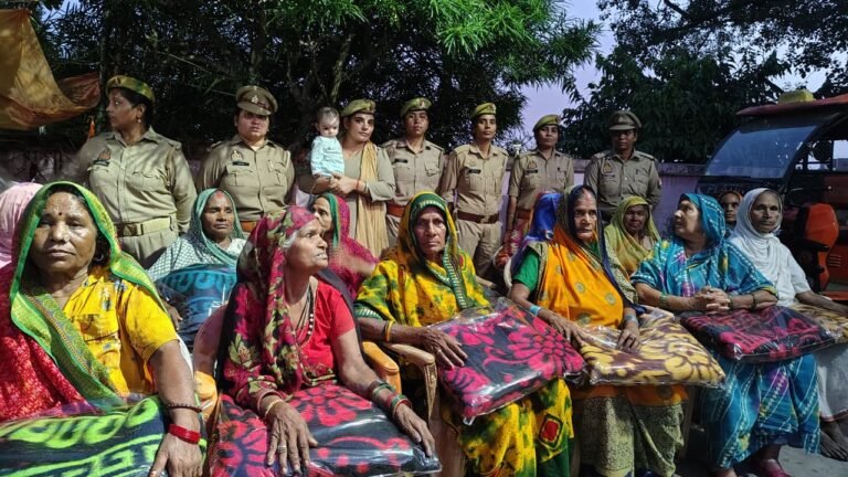 मिशन शक्ति फेज-6.0 के अंतर्गत पुलिस अधीक्षक ने वृद्धाश्रम पहुंचकर वृद्धजनों का जाना कुशलक्षेम, कम्बल वितरित कर दिया संवेदनशीलता एवं सेवा का संदेश*