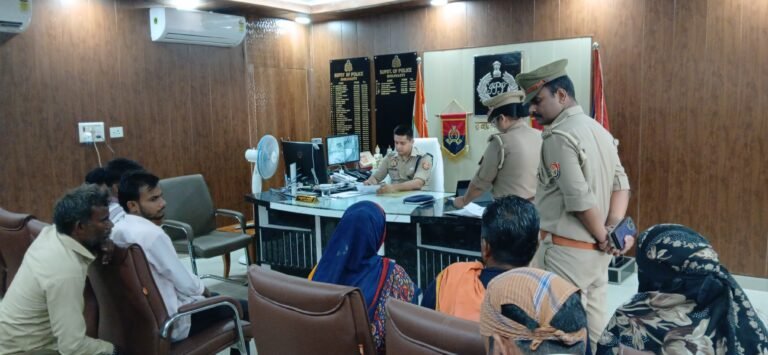 जनता दर्शन में पुलिस अधीक्षक ने सुनी जन समस्याएं, संबंधित को शीघ्र निस्तारण हेतु दिए निर्देश