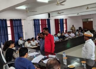 जिलाधिकारी एवं पुलिस अधीक्षक की अध्यक्षता में तहसील जमुनहा में सम्पूर्ण समाधान दिवस का हुआ आयोजन*