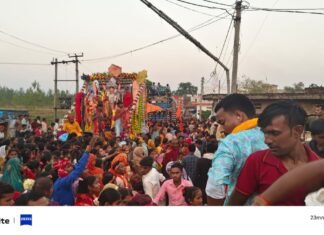 भंगहा बाजार में उमड़ा श्रद्धालुओं का जन सैलाब डीजे बाजे के साथ मां दुर्गा को नाम आंखों से दी गई विदाई