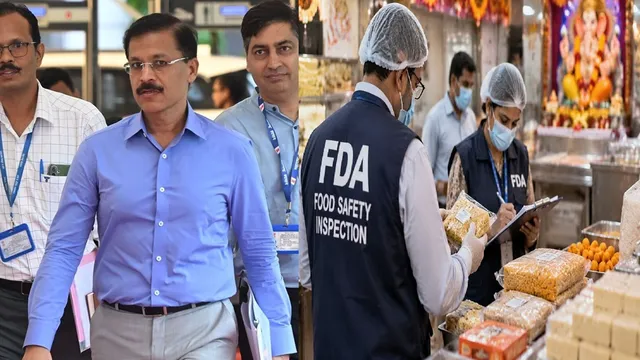 मुंबई में तुकाराम मुंडे की सर्जिकल स्ट्राइक, शागुन और तारदेव लंच होम समेत 11 ठिकानों पर छापेमारी