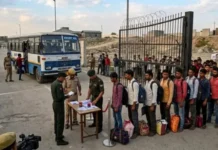 जम्मू-कश्मीर से विमान से बंगाल लाए गए 150 बांग्लादेशी घुसपैठिए, डिटेंशन कैंप में रखा गया
