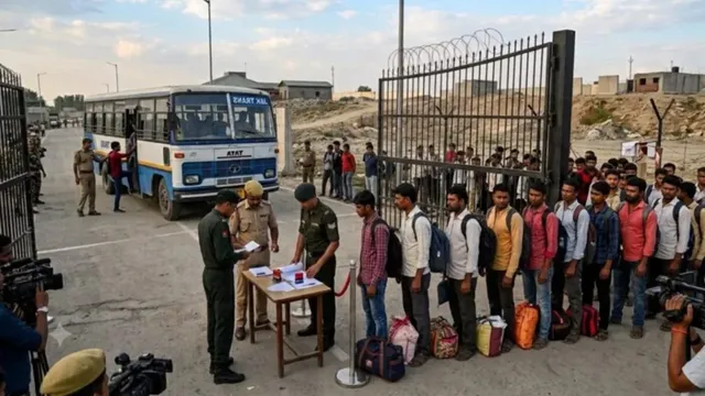 जम्मू-कश्मीर से विमान से बंगाल लाए गए 150 बांग्लादेशी घुसपैठिए, डिटेंशन कैंप में रखा गया