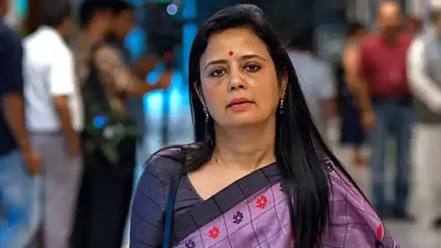 महुआ मोइत्रा को बंगाल के मुख्य सचिव का कानूनी नोटिस, 10 करोड़ रुपये के हर्जाने की मांग