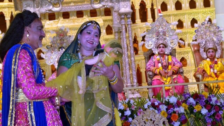 जनकपुरी महोत्सव 2026:बेटी की विदाई देख भावुक हुई जनकपुरी, सिया को विदा कर रो पड़ा जनक परिवार – Emotional Farewell: Sita Leaves Janakpuri As Her Brothers Carry Her To The Chariot