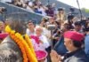 लखनऊ:जयप्रकाश नारायण की जयंती पर अखिलेश ने अर्पित की श्रद्धांजलि, बोले-पैसों की खनक के आगे बेच दिया गया सेंटर – Akhilesh Yadav Paid Tribute On Jayaprakash Narayan Birth Anniversary लखनऊ:जयप्रकाश नारायण की जयंती पर अखिलेश ने अर्पित की श्रद्धांजलि, बोले-पैसों की खनक के आगे बेच दिया गया सेंटर - Akhilesh Yadav Paid Tribute On Jayaprakash Narayan Birth Anniversary