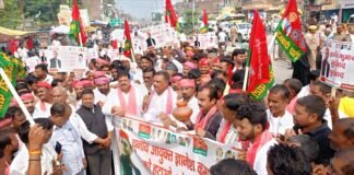 Bahraich News:एसआईआर के विरोध में सपा का प्रदर्शन – Sp Protest Against Sir Bahraich News:एसआईआर के विरोध में सपा का प्रदर्शन - Sp Protest Against Sir