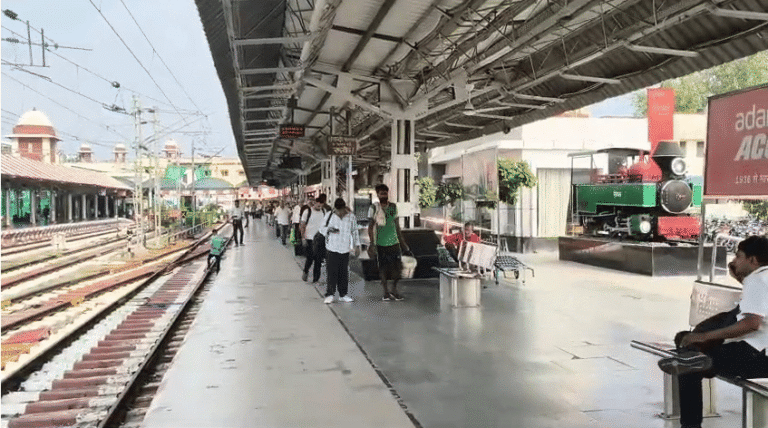 दिल्ली आने-जाने वाली सात ट्रेनें रद्द:6800 यात्री परेशान, सीजेपी प्रदर्शन के कारण निरस्त रहा संचालन – Seven Trains To And From Delhi Cancelled: 6800 Passengers Inconvenienced