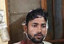 Bahraich News:बाइक खड़ी करने के विवाद में चले लाठी-डंडे, सात घायल – Clash Involving Sticks And Rods Over Bike Parking Leaves Seven Injured मारपीट में घायल युवक।