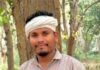 Basti News:कपड़ा प्रेस करते समय करंट से मेडिकल स्टोर संचालक की मौत – Medical Store Owner Dies Of Electric Shock While Pressing Clothes मृतक विजय मौर्य की मौत के बाद घर पर जुटी भीड़ स्रोत पुलिस