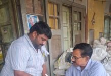 आगरा:नवरात्र से पहले खाद्य विभाग का छापा, 180 लीटर सरसों का तेल और कुट्टू का आटा सीज; 13 नमूने जांच को भेजे – Food Department Conducts Raid; Buckwheat Flour And Mustard Oil Seized आगरा:नवरात्र से पहले खाद्य विभाग का छापा, 180 लीटर सरसों का तेल और कुट्टू का आटा सीज; 13 नमूने जांच को भेजे - Food Department Conducts Raid; Buckwheat Flour And Mustard Oil Seized